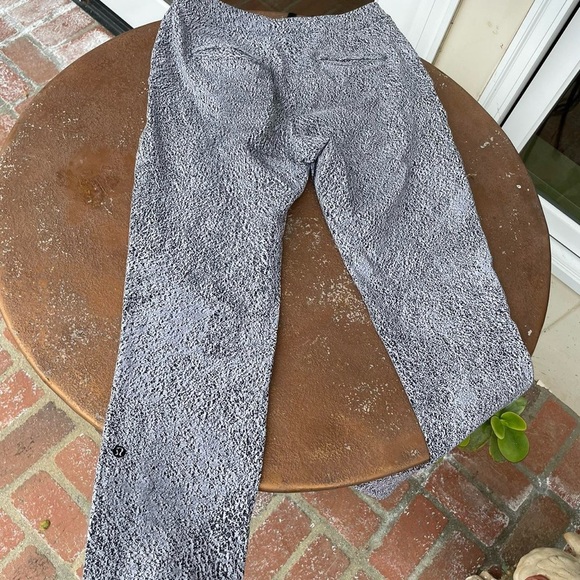 Lululemon discontinued gray joggers sz 4 - Picture 4 of 7